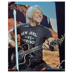 Bon Jovi wears New Jersey vs Everybody